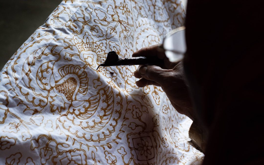 Workshop promove paixão pelo batik