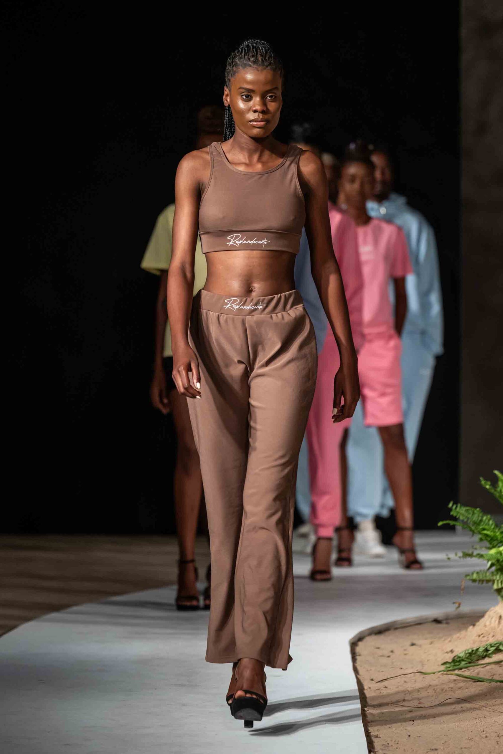 MFW 2025 Resplandecente-48