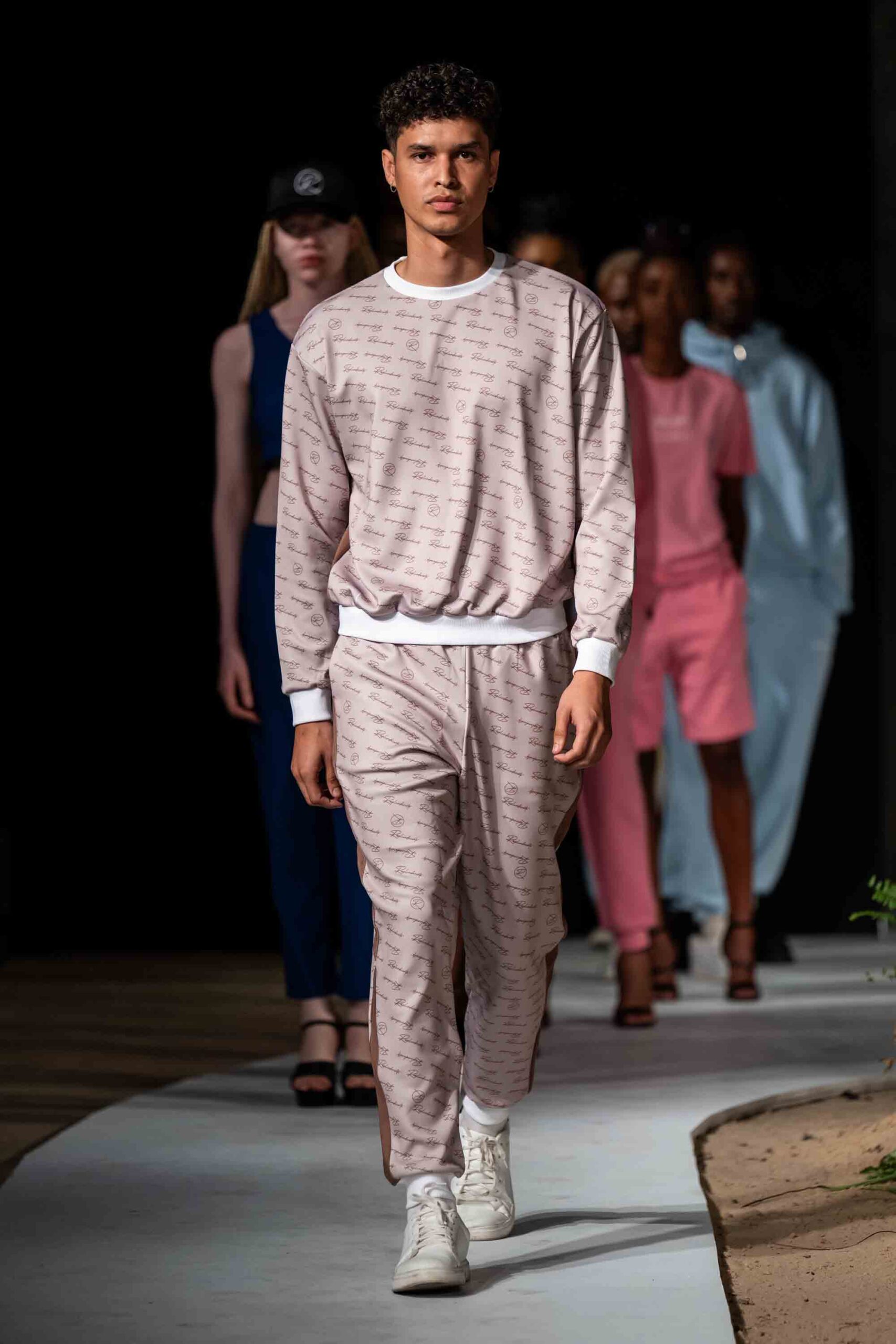 MFW 2025 Resplandecente-56